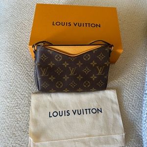 Used Louis Vuitton Pallas uniform crossbody bag